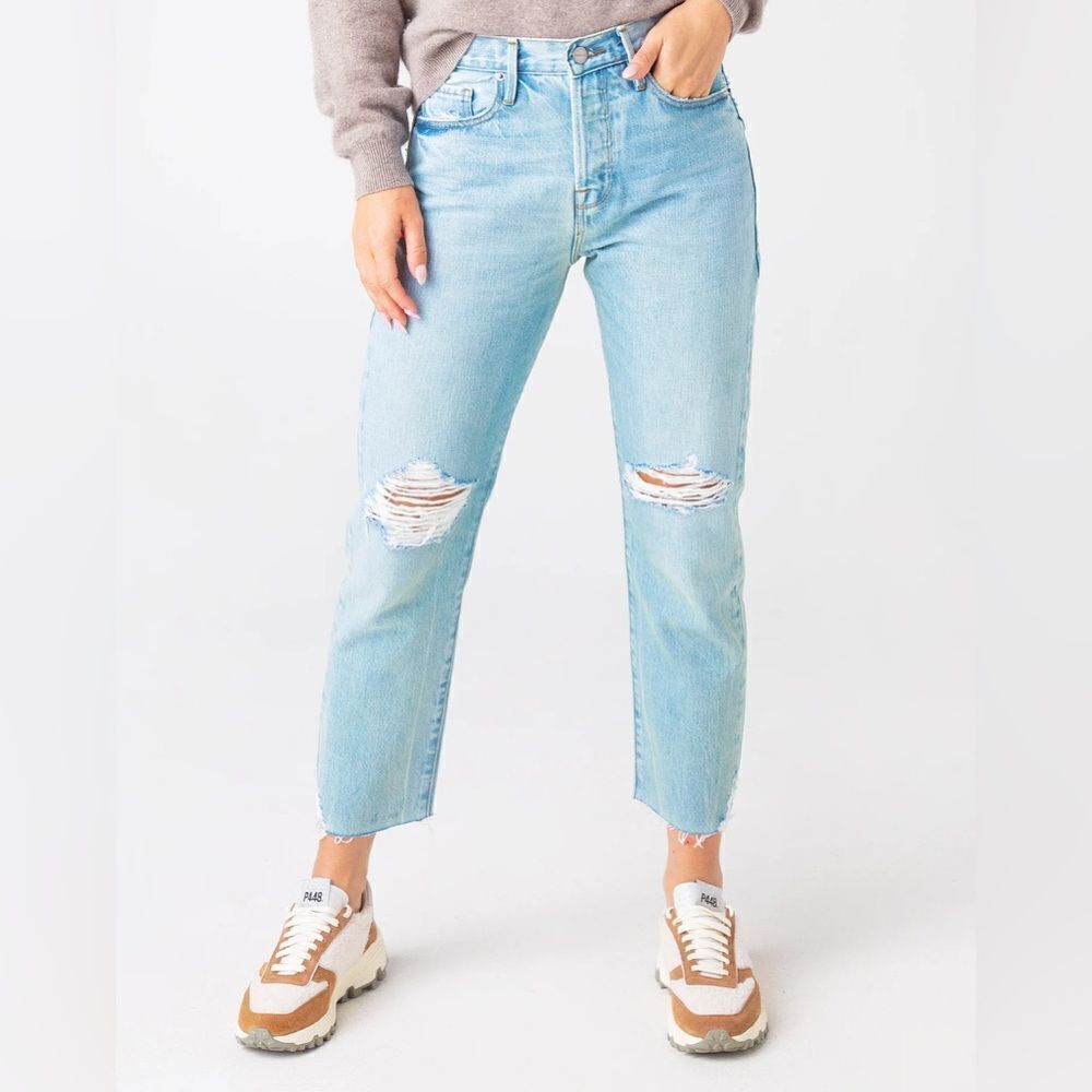 Frame Jeans in limelight.